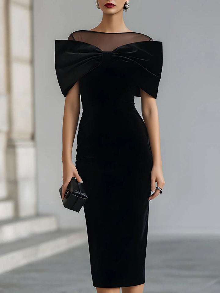 Regina ❘ Zwarte Fluwelen Midi-jurk met Dramatische Strik