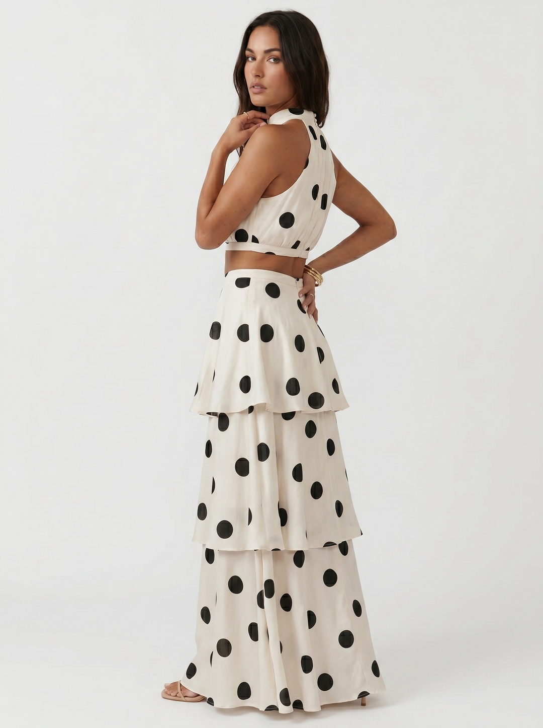 Ensemble top en lange rok met stippen
