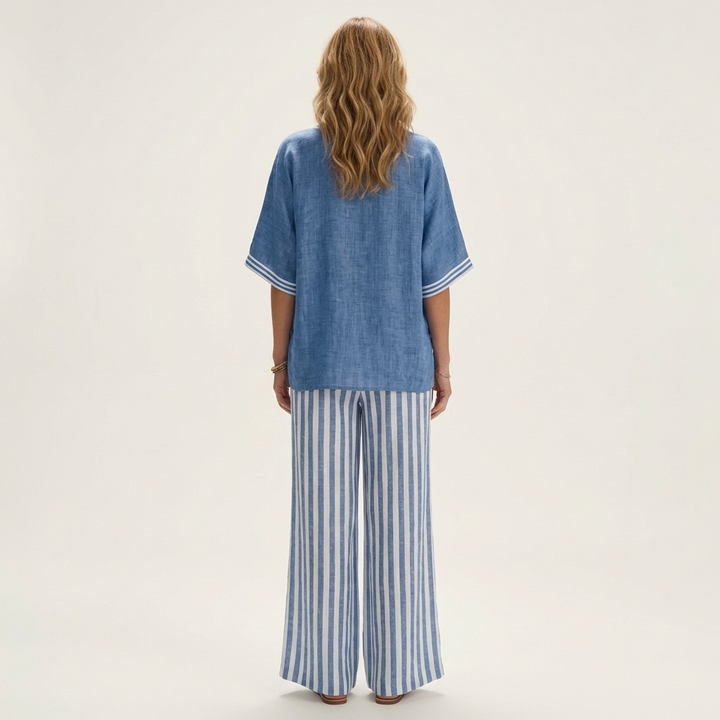 Juliana | V-Hals Varsity Top & Stripe Wide-Leg Set