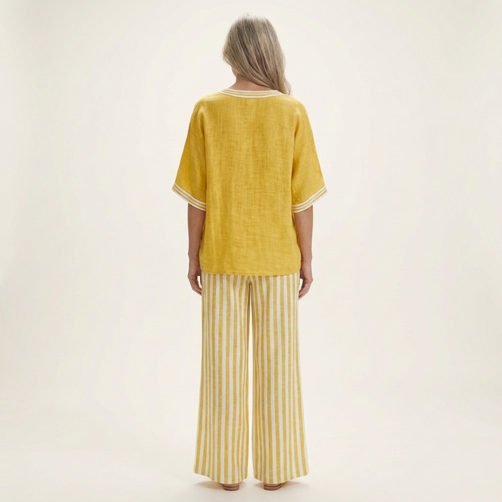 Juliana | V-Hals Varsity Top & Stripe Wide-Leg Set