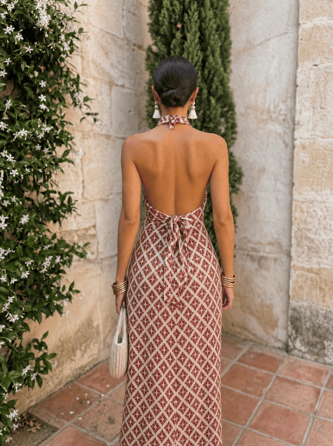 Elegante ensemble met blootgestelde schouders